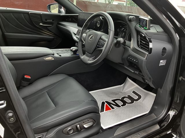 LEXUS LS500h