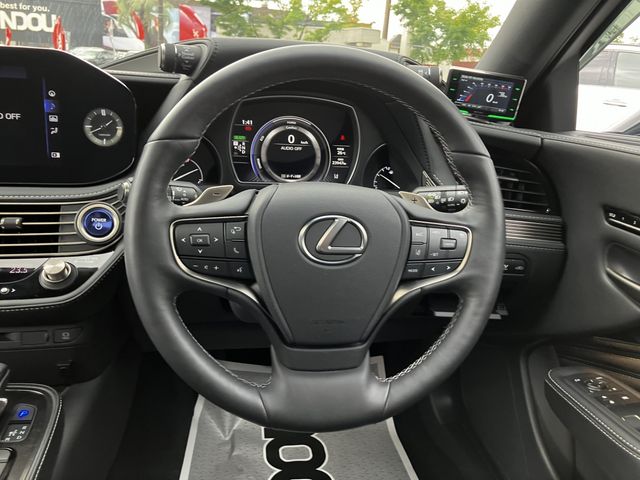 LEXUS LS500h