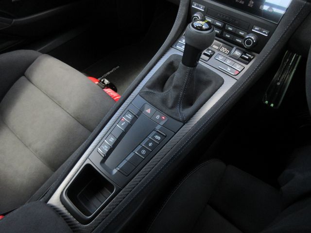 PORSCHE 718CAYMAN
