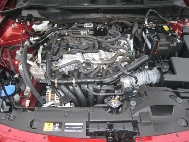 MAZDA2