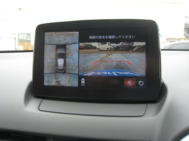 MAZDA2