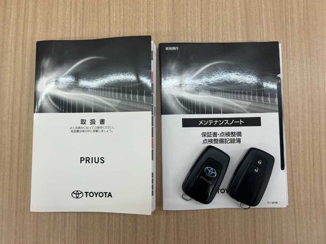 PRIUS 4WD
