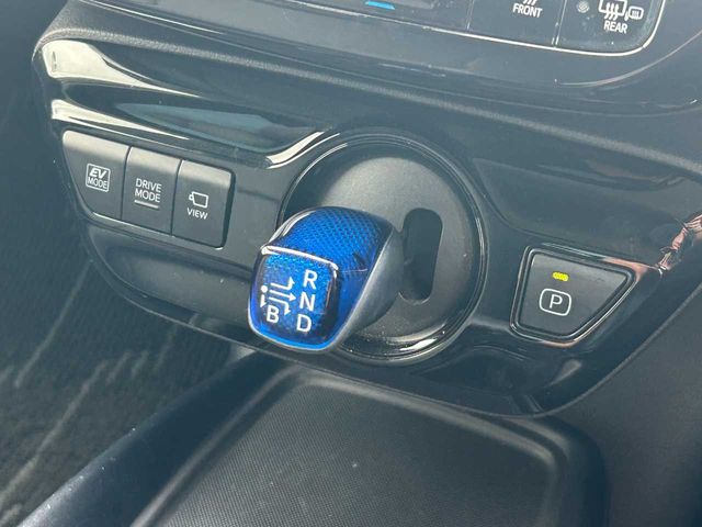 PRIUS 4WD