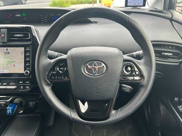 PRIUS 4WD