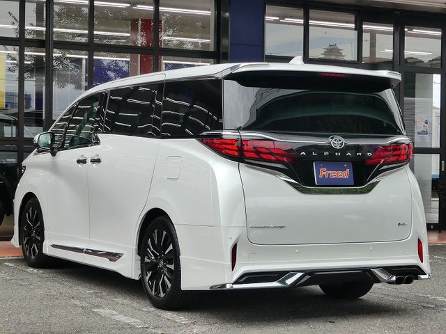 ALPHARD hybrid