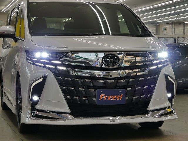 ALPHARD hybrid