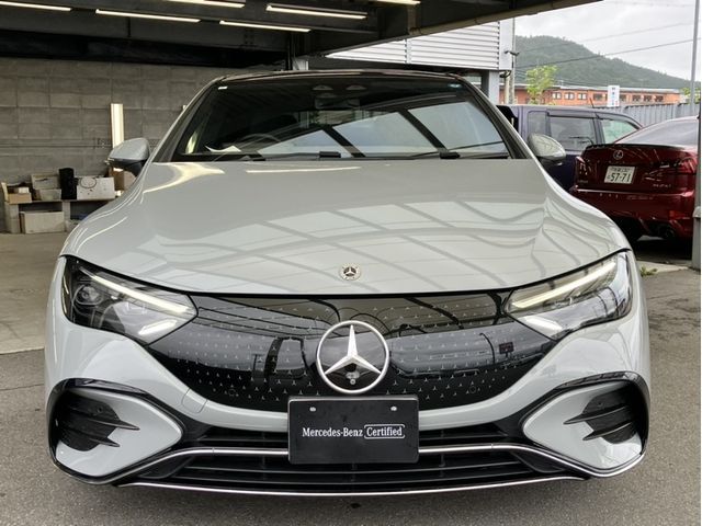 MERCEDES BENZ EQE