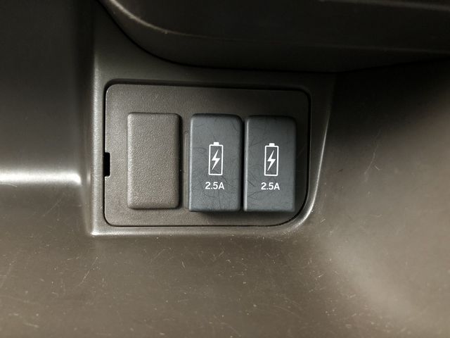 N BOX