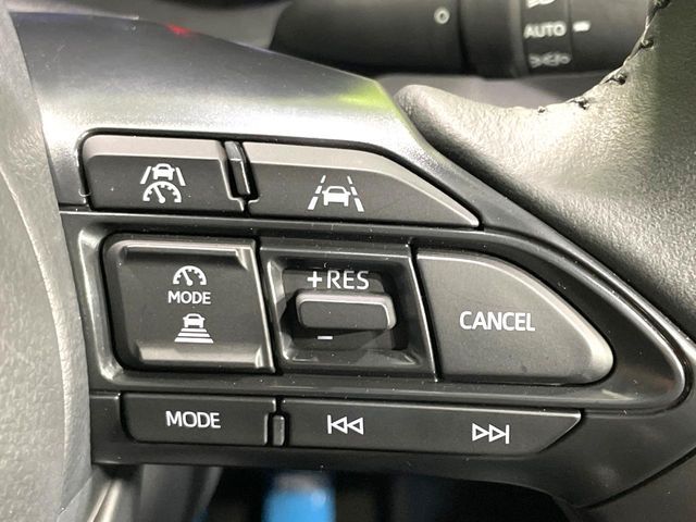 YARIS CROSS HYBRID