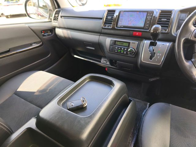 REGIUSACE van 2WD