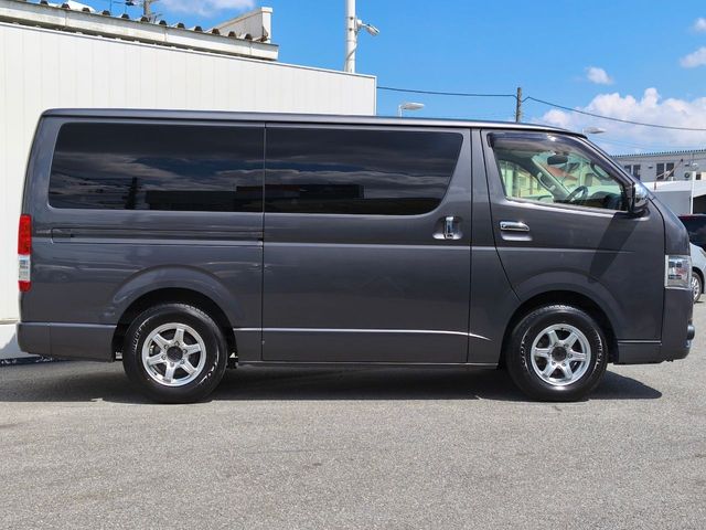 REGIUSACE van 2WD