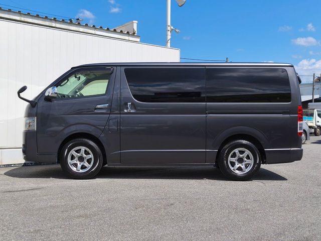 REGIUSACE van 2WD