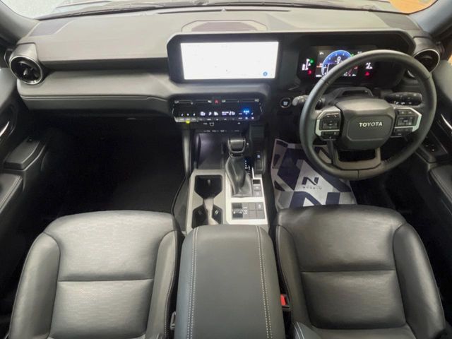 LANDCRUISER 250