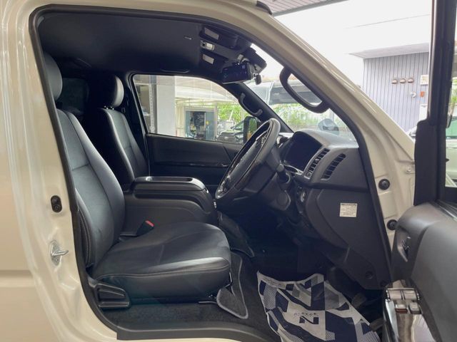 HIACE van 2WD