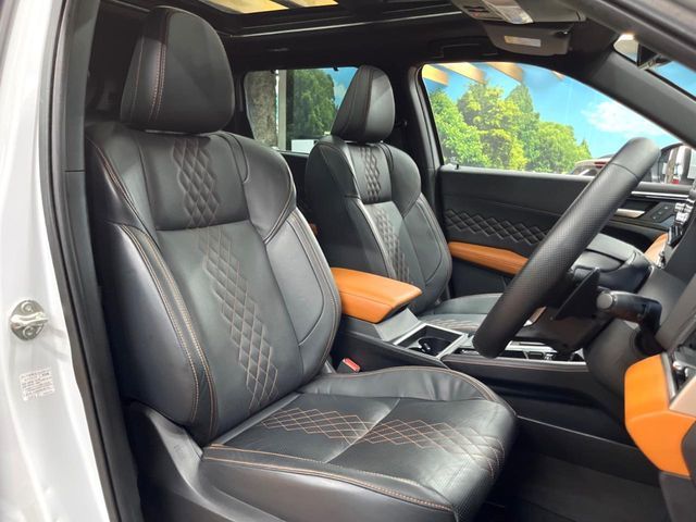 OUTLANDER PHEV