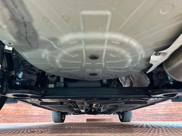 KICKS