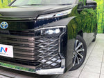 VOXY HYBRID