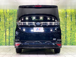 VOXY HYBRID