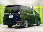 VOXY HYBRID
