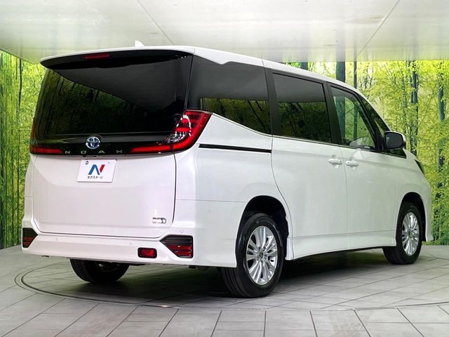 NOAH HYBRID 4WD