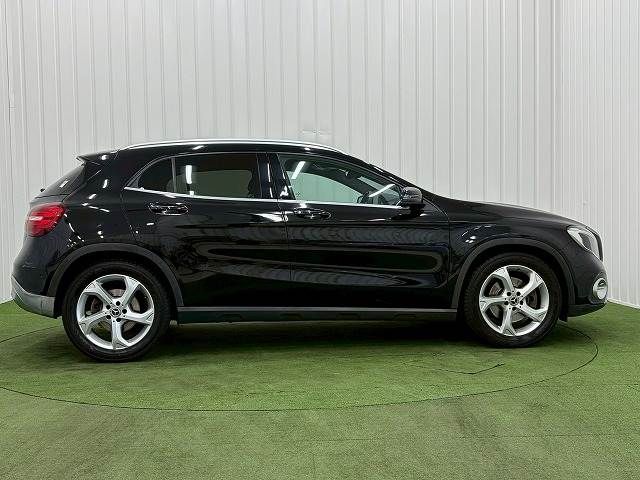MERCEDES BENZ GLA class