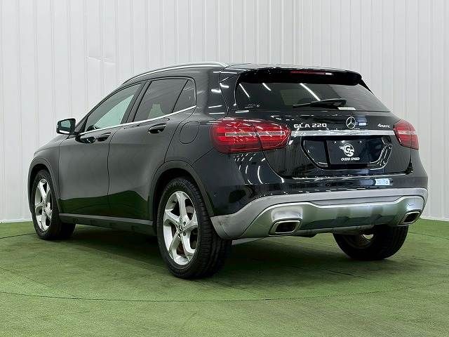 MERCEDES BENZ GLA class