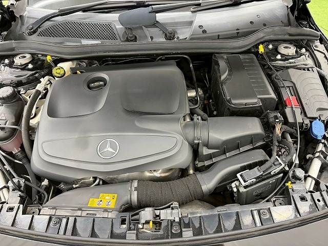 MERCEDES BENZ GLA class