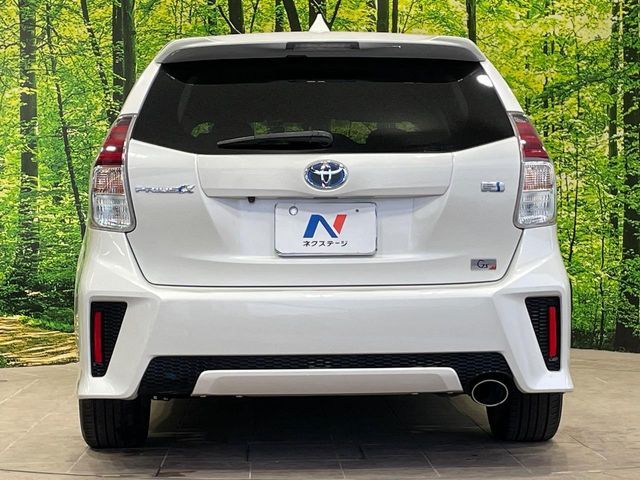 PRIUS Alpha