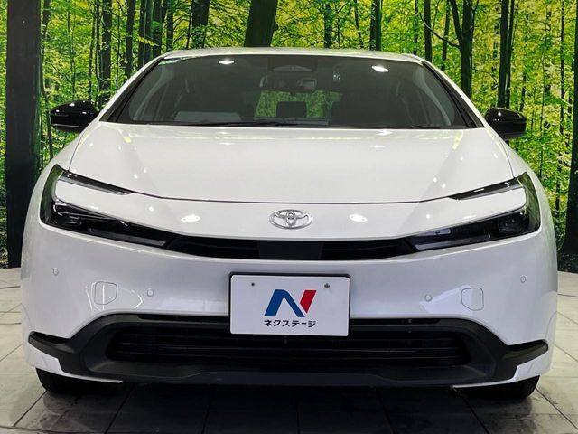 PRIUS 4WD