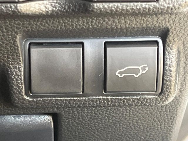 COROLLA CROSS HYBRID