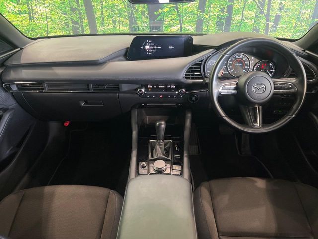 MAZDA3 FASTBACK