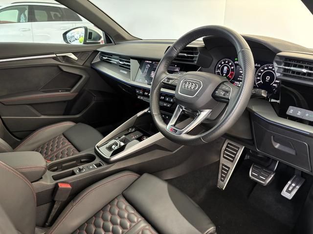 AUDI RS3 Sedan