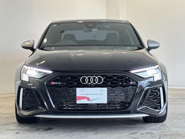 AUDI RS3 Sedan