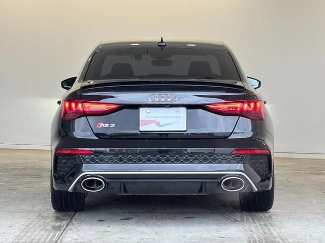 AUDI RS3 Sedan