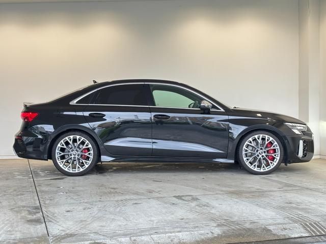 AUDI RS3 Sedan