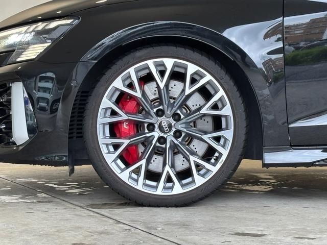 AUDI RS3 Sedan