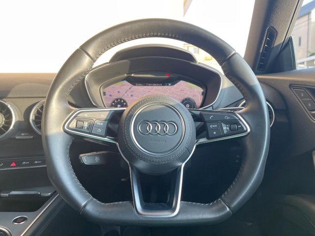 AUDI TT coupe