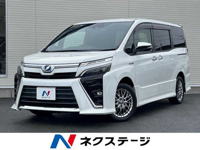 VOXY HYBRID