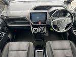 VOXY HYBRID