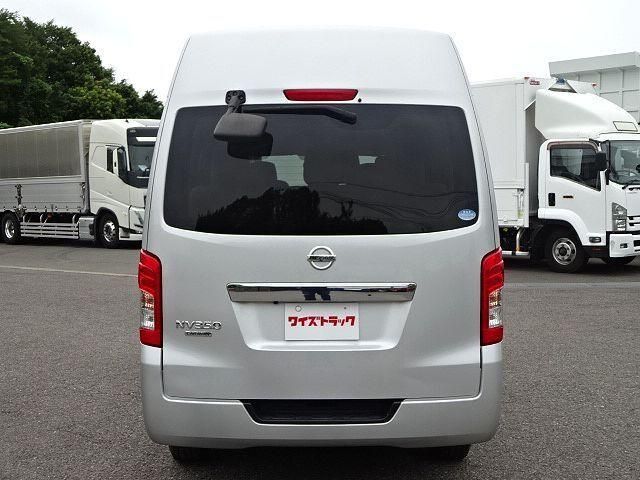 CARAVAN van 2WD