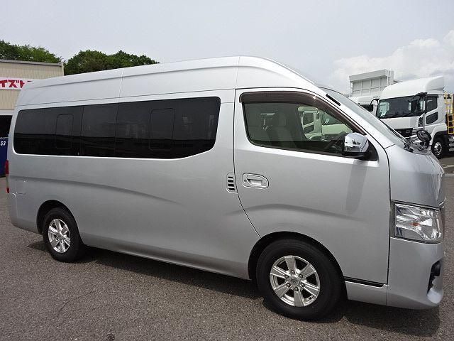 CARAVAN van 2WD