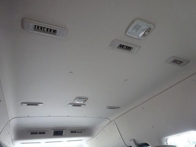 CARAVAN van 2WD