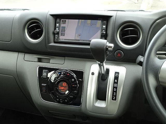 CARAVAN van 2WD