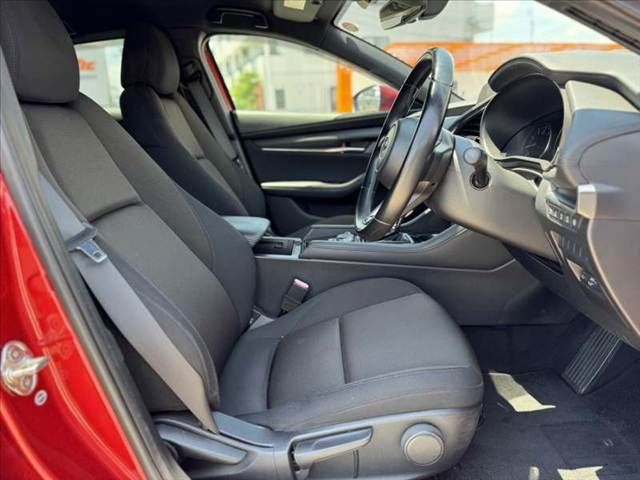 MAZDA3 FASTBACK