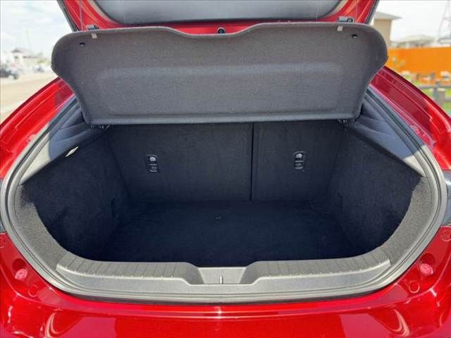 MAZDA3 FASTBACK