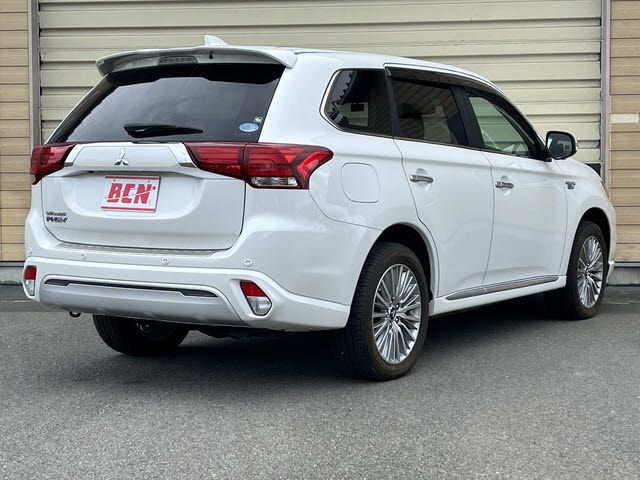 OUTLANDER PHEV