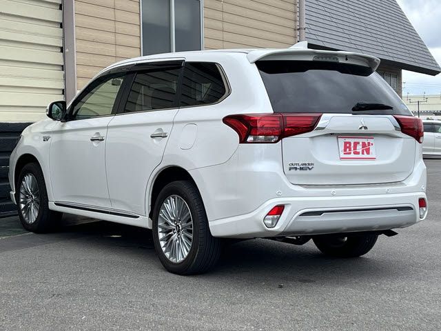 OUTLANDER PHEV