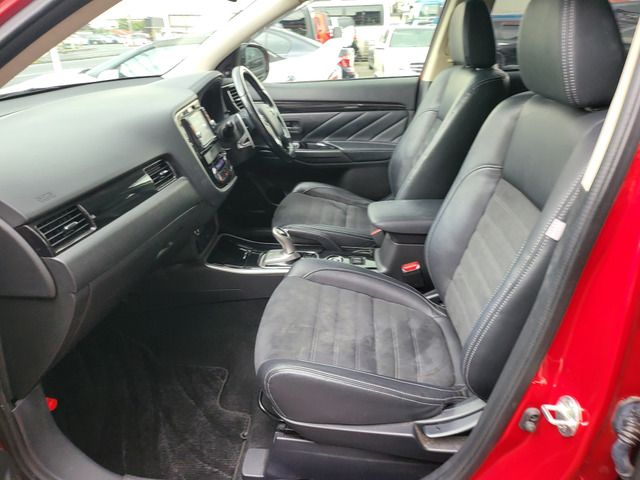 OUTLANDER PHEV