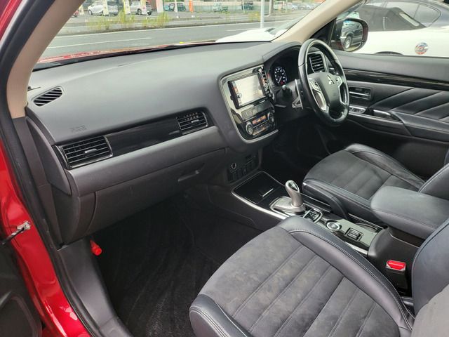OUTLANDER PHEV