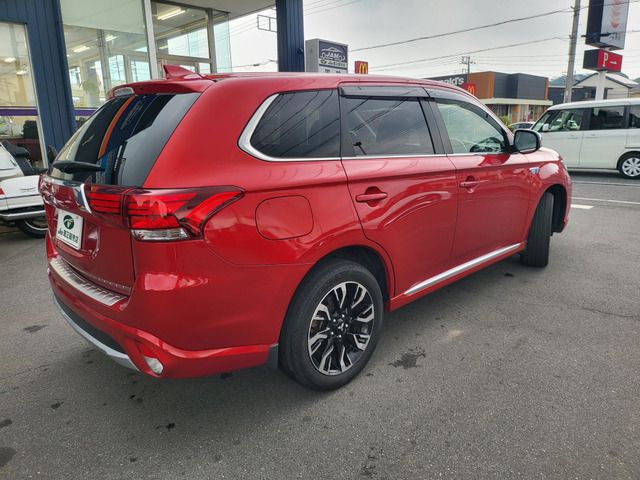 OUTLANDER PHEV